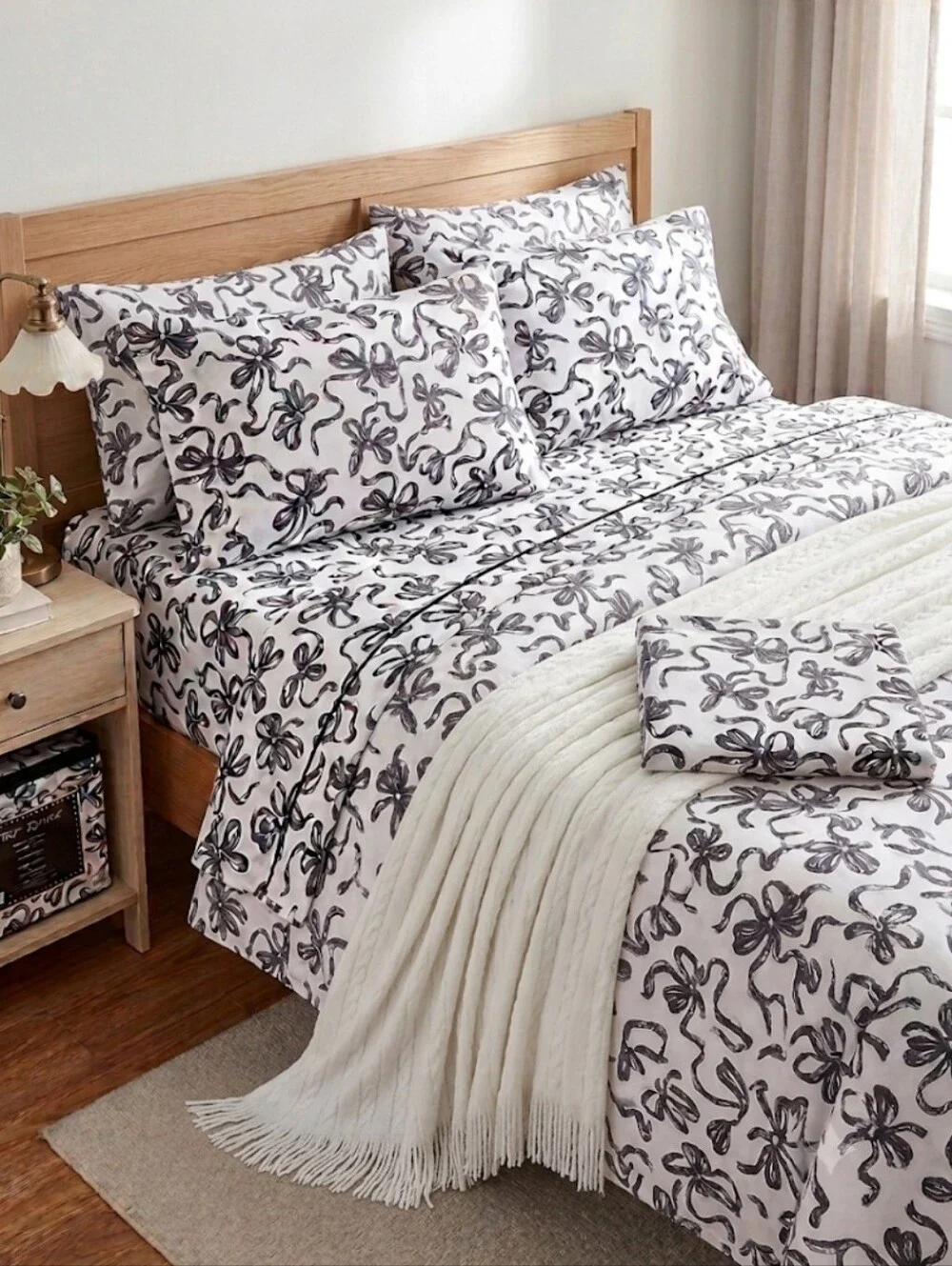 Nwt Betsey Johnson Black & White Ballet Bows Queen Sheet Set
